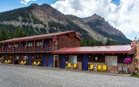 High Country Motel And Cabins